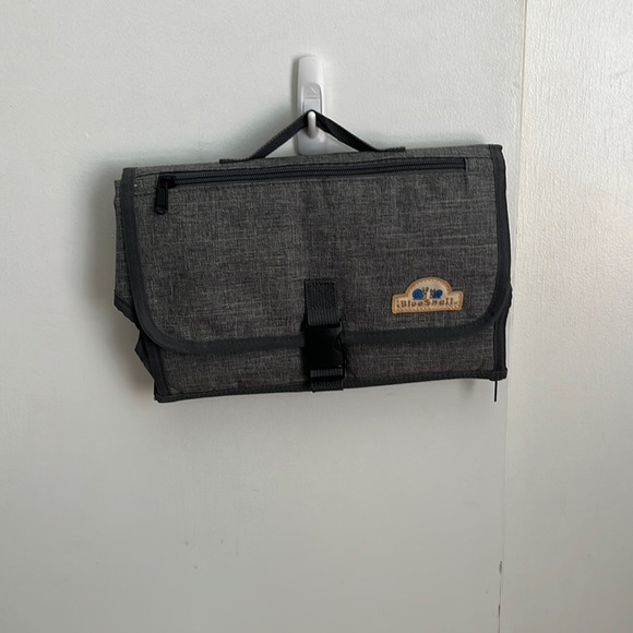 Blue Snail Handbags - Blue Snail Portable Baby changing pad